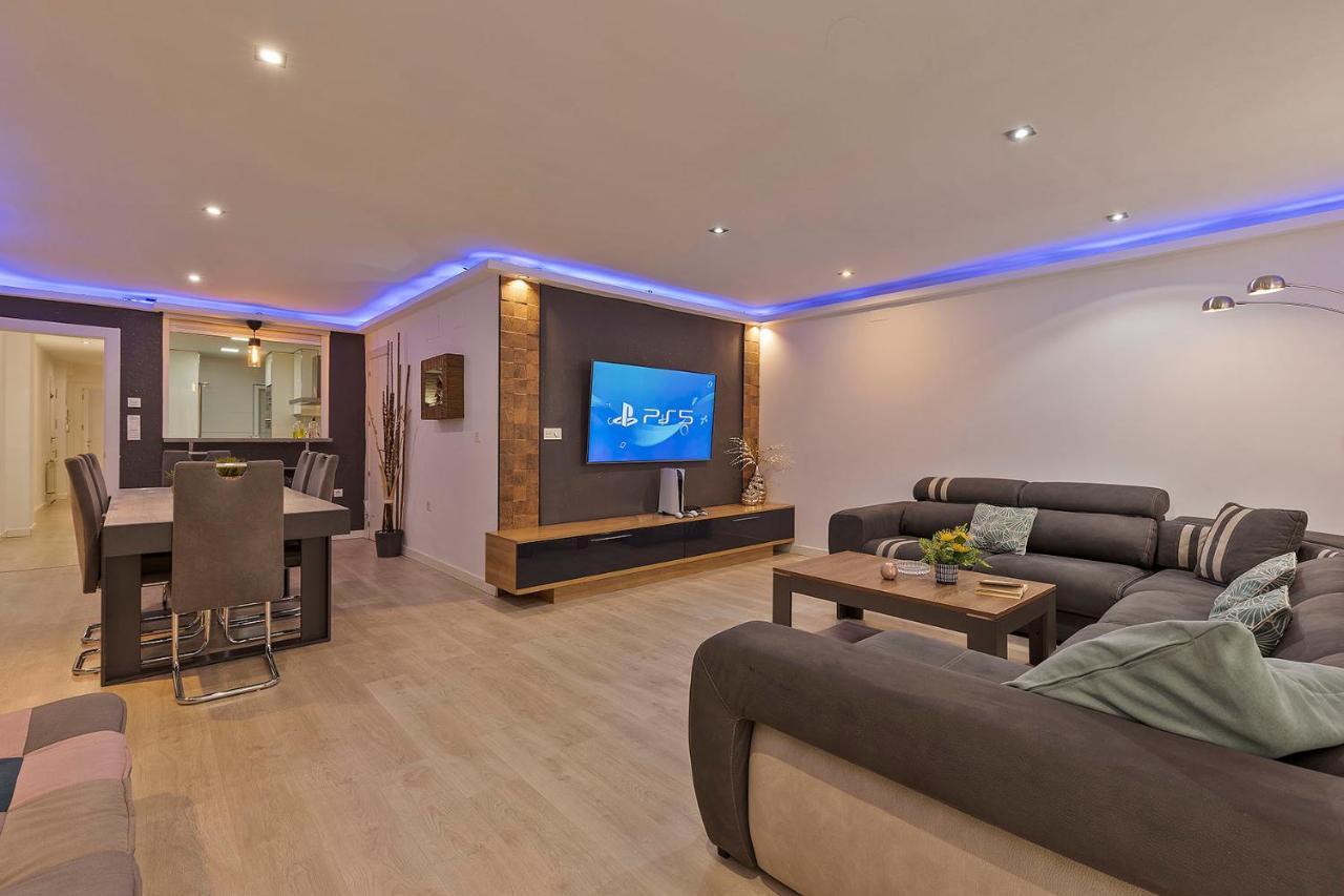 Luxury Apartment City Centre Grenada Zewnętrze zdjęcie