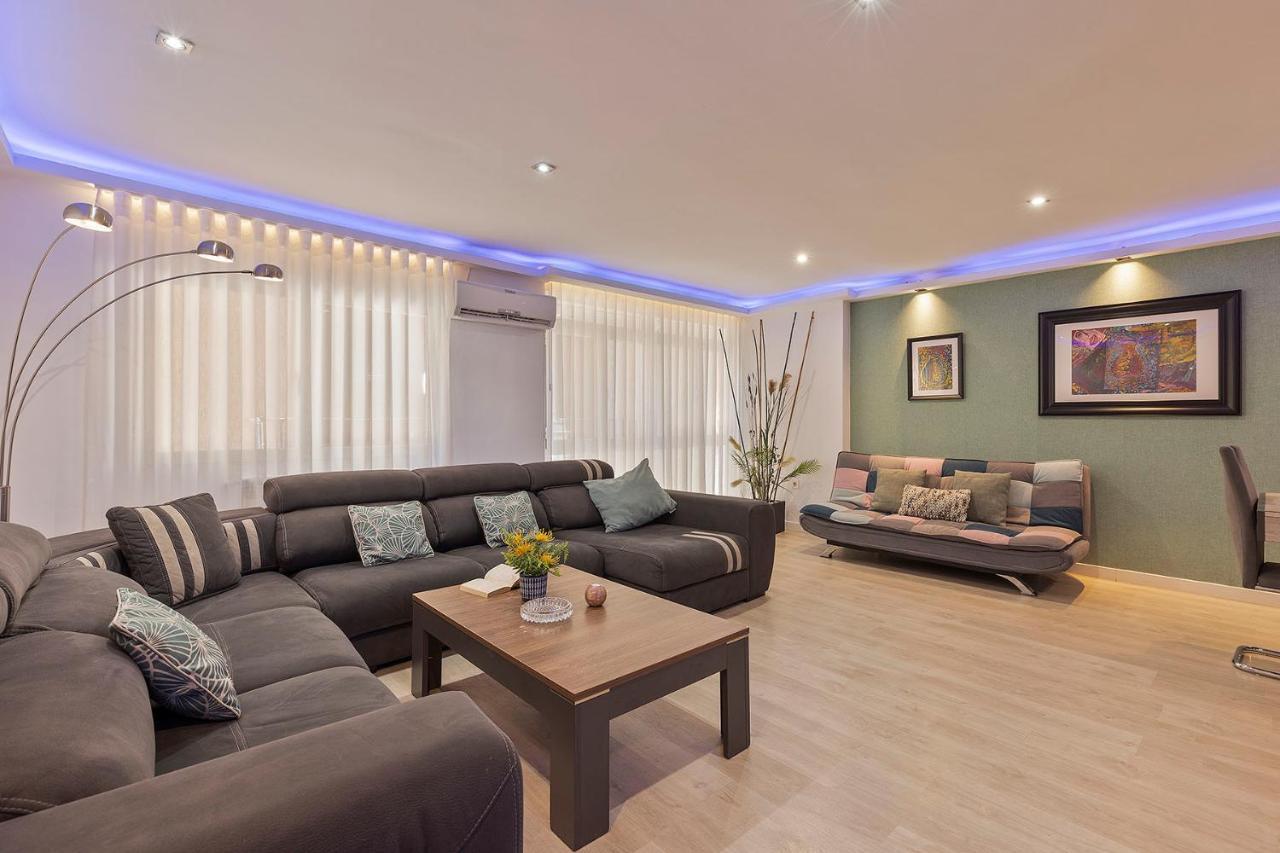 Luxury Apartment City Centre Grenada Zewnętrze zdjęcie